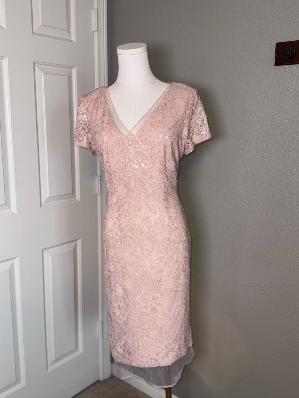 Adrianna Papell Pale Pink Lace Sequin V-Neck Midi Dress